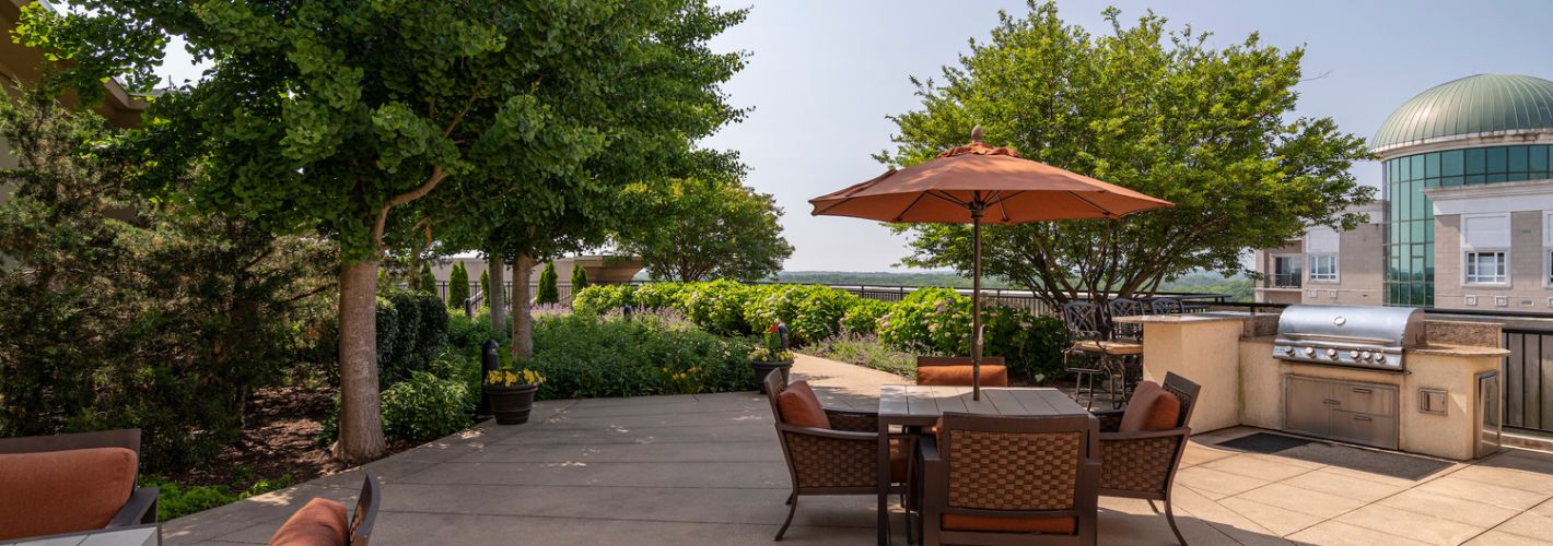 Mariner Bay at Annapolis Town Center : Relaxing Roof Patio 
