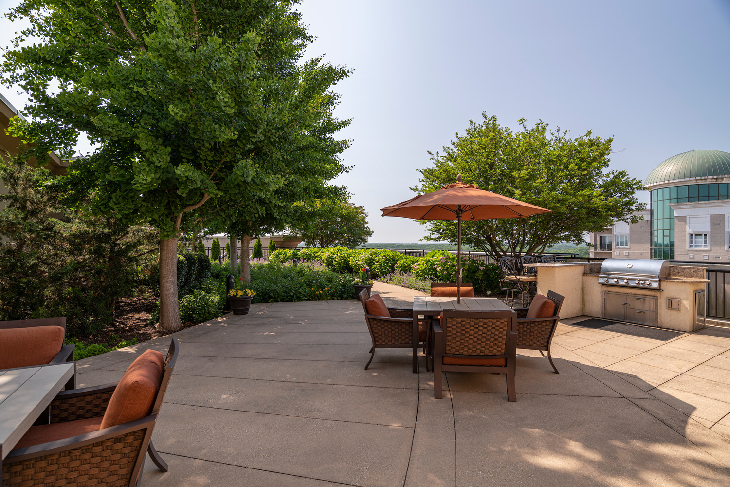 Mariner Bay at Annapolis Town Center : Relaxing Roof Patio 