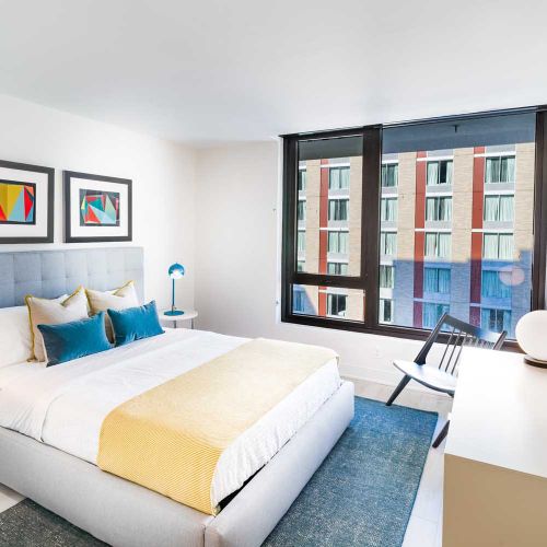 At Intersect, experience generous bedroom layouts sized up to 1,600 square feet