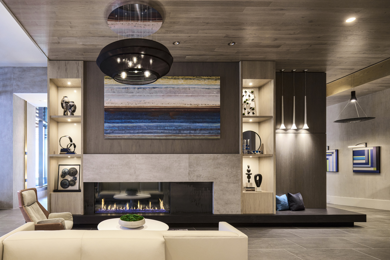 The Milton : Open amenity areas allow you to get this done when you need.