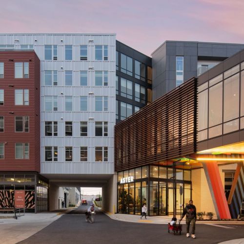 Whether shopping at our world-class, ground floor grocer or working out in the retail gym, you’ll enjoy the best of College Park under one roof.