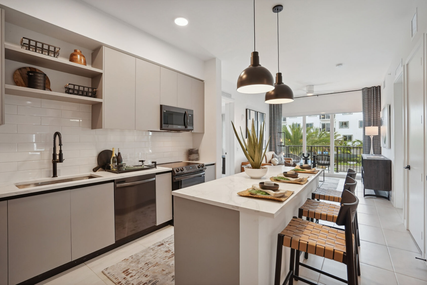 Aura Delray Beach : KitchenAndLivingSpace