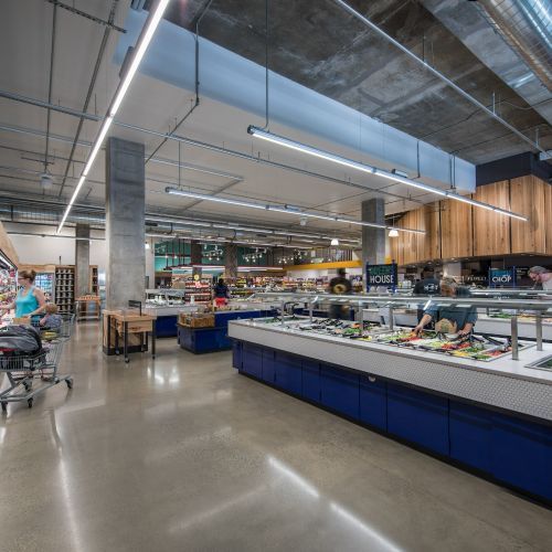 Discover the convenience and quality of Whole Foods right in your neighborhood.