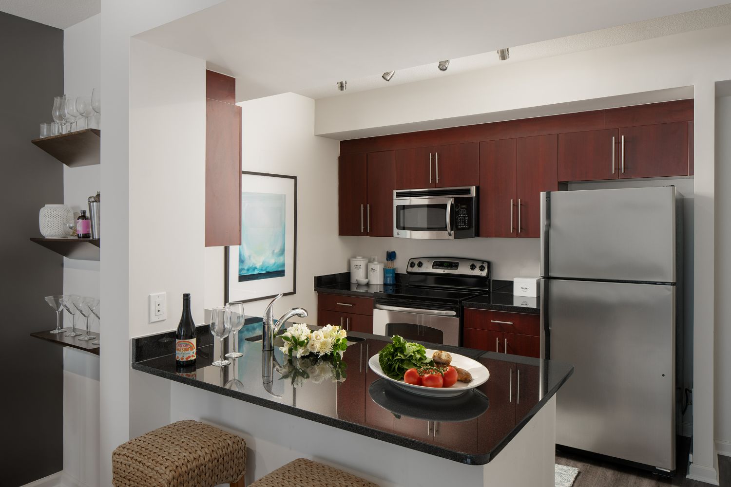 909 : Indulge in our chef inspired kitchens.