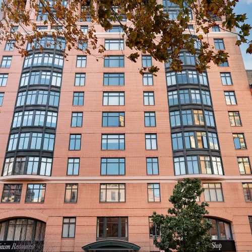 Make your home in the heart of Penn Quarter.