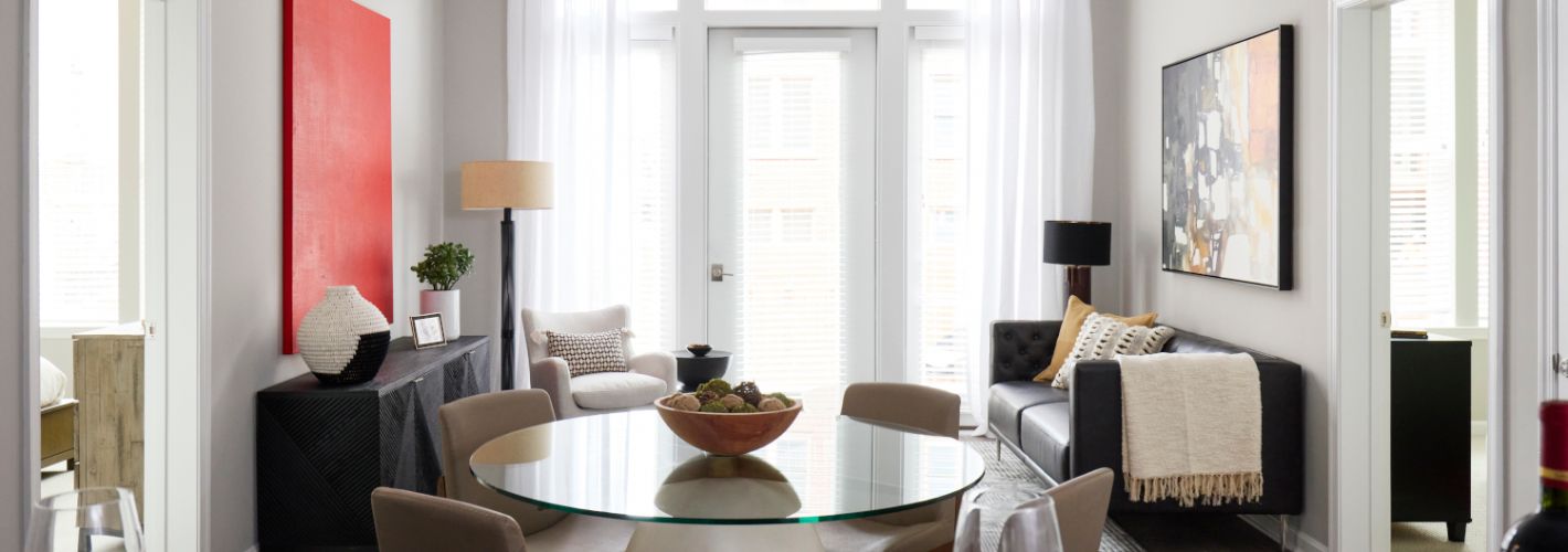 Chevy Chase Lake : Living Room