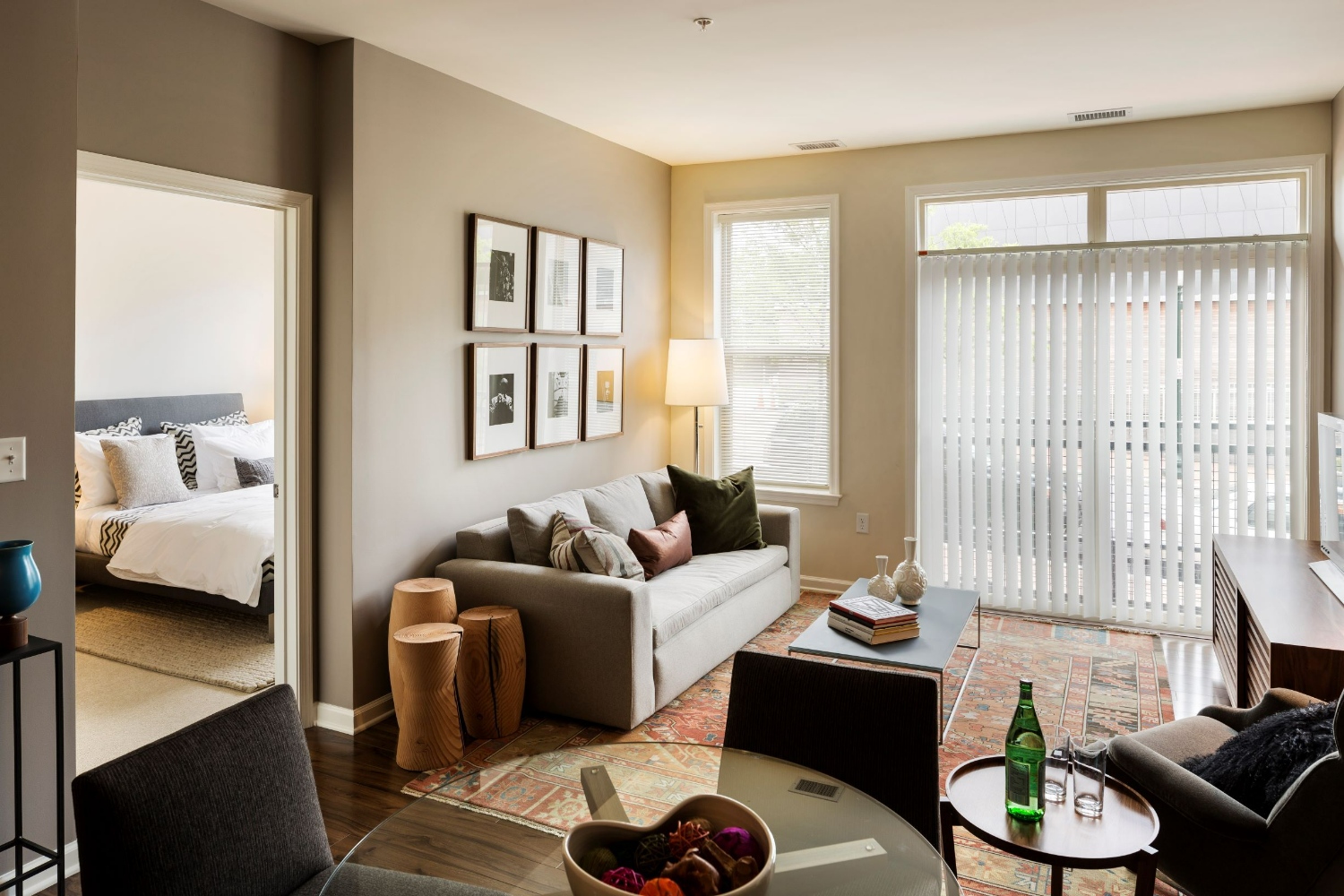 The Citron : Living Room