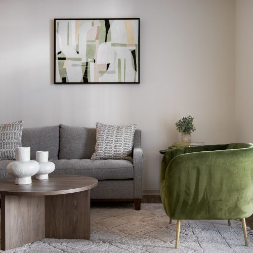 Experience style and comfort coexsiting in our guest suite  	