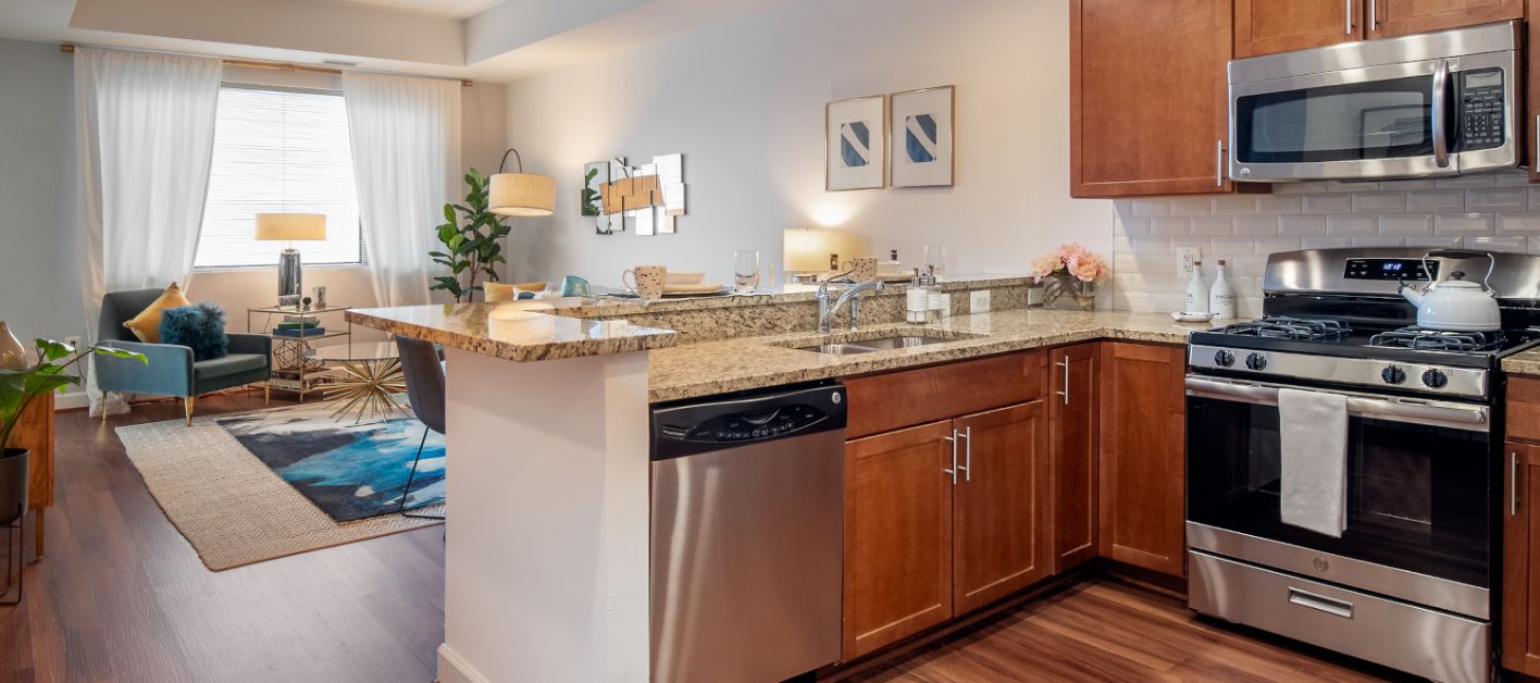 Vantage Mosaic Apartment Gallery Falls Church VA Bozzuto