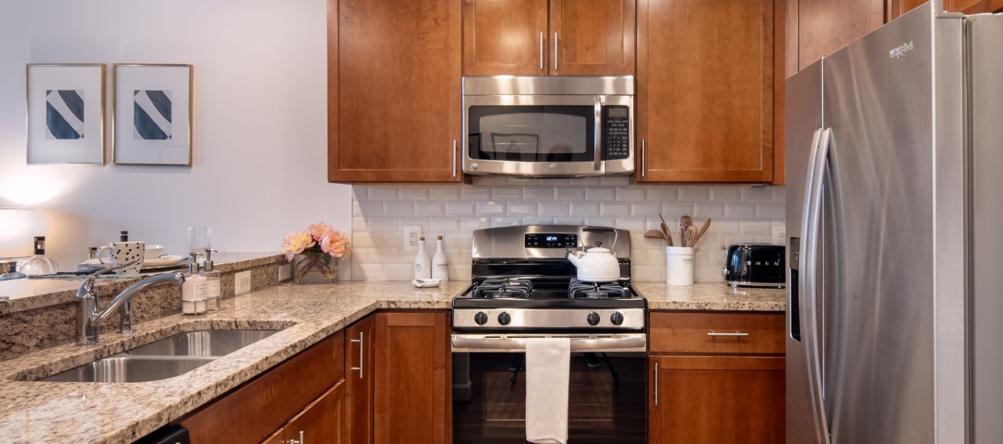 Vantage Mosaic Apartment Gallery Falls Church VA Bozzuto