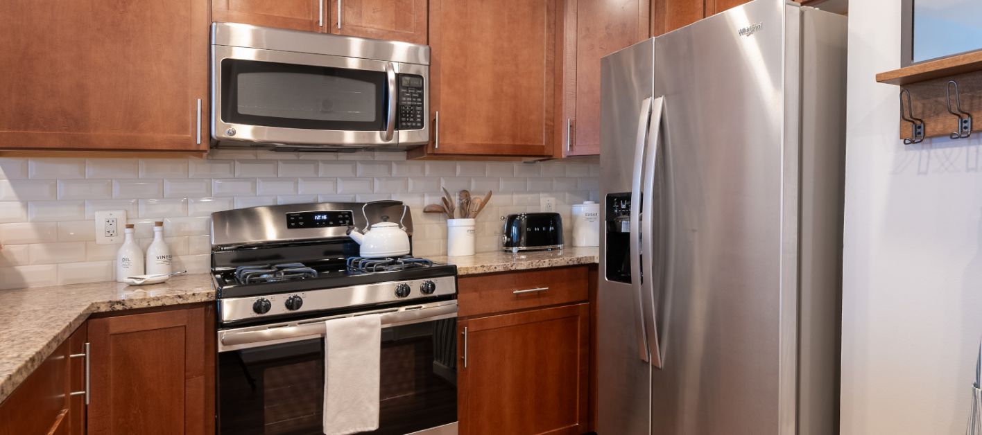 Vantage Mosaic Apartment Gallery Falls Church VA Bozzuto