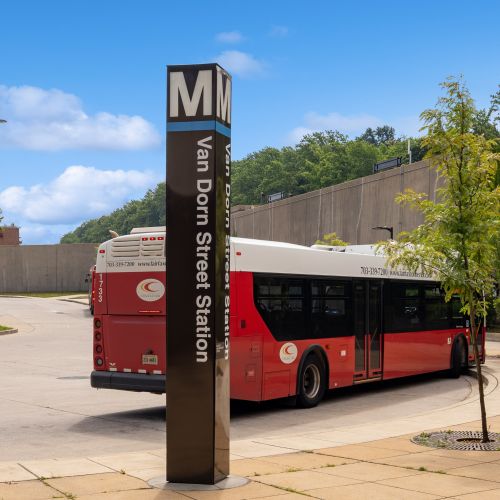 With easy access to the Van Dorn Metro Station, enjoy travelling conviently throughout DC.