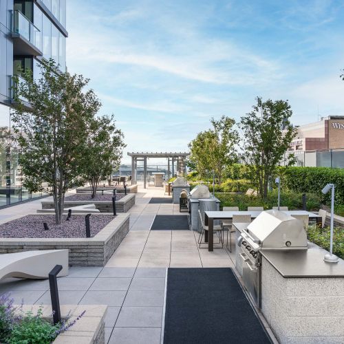 Mezzo Grill and Dining