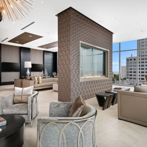 Mezzo Fireplace Lounge