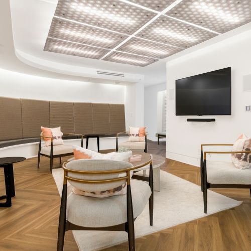 Allegro : Within the clubroom is a media lounge with comfortable seating and video display. 	