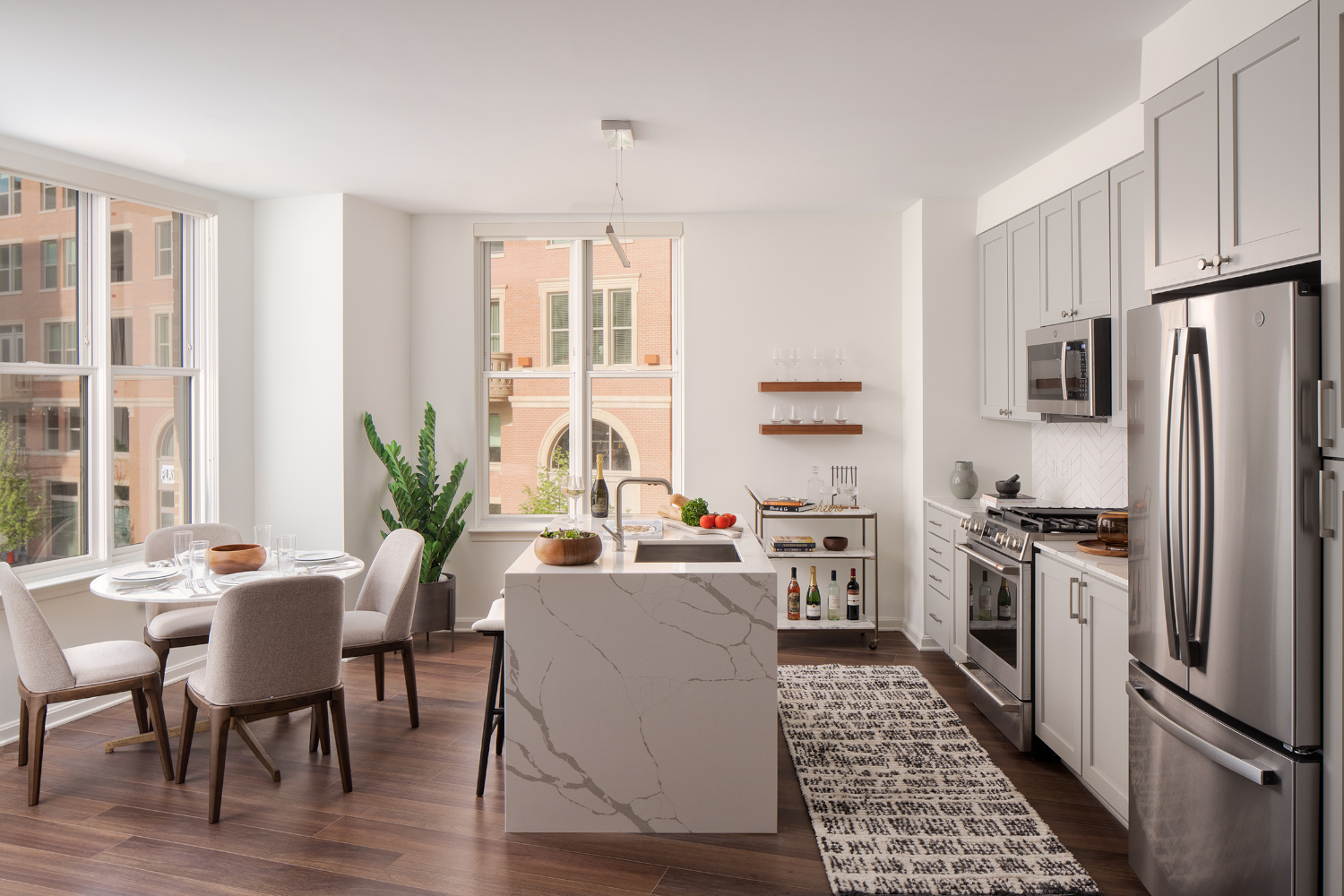 Chevy Chase Lake : Large living and kitchen spaces to offer flexible furnishing options