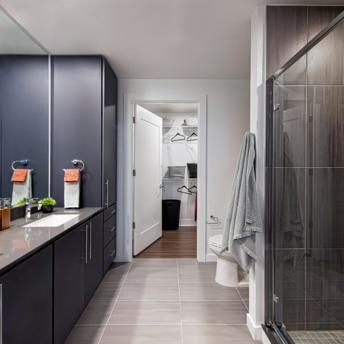 Chic slate bathroom finishes