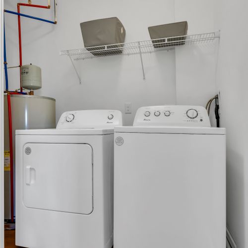 In-unit large washer & dryer	