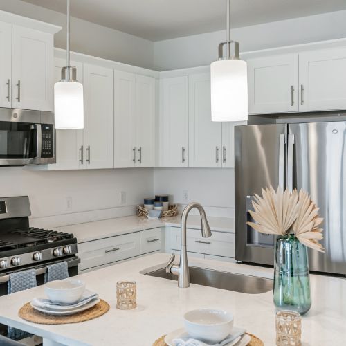 Modern stainless steel GE gas appliances	