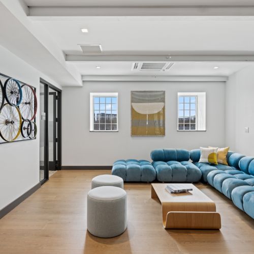 CoworkingHallBanquette