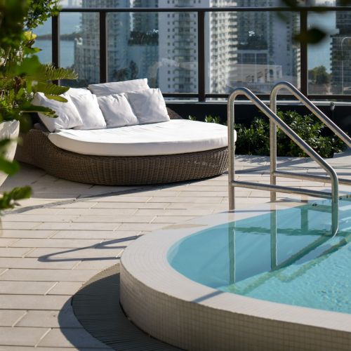 Discover a place to relax by the rooftop pool