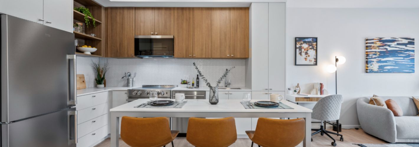Center & Stone : Entertain in style and embrace open-concept living with modern kitchen finishes	