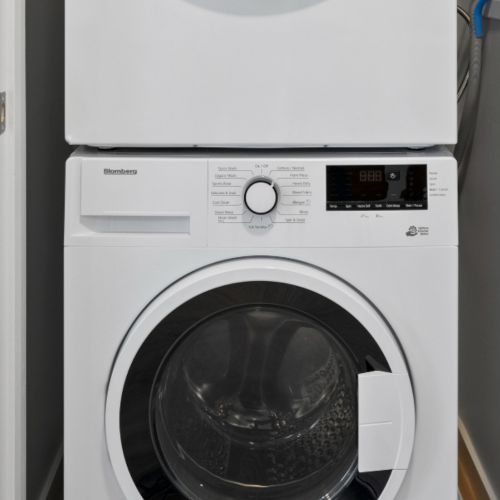 Convenience meets efficiency with our in-unit Washer Dryer	