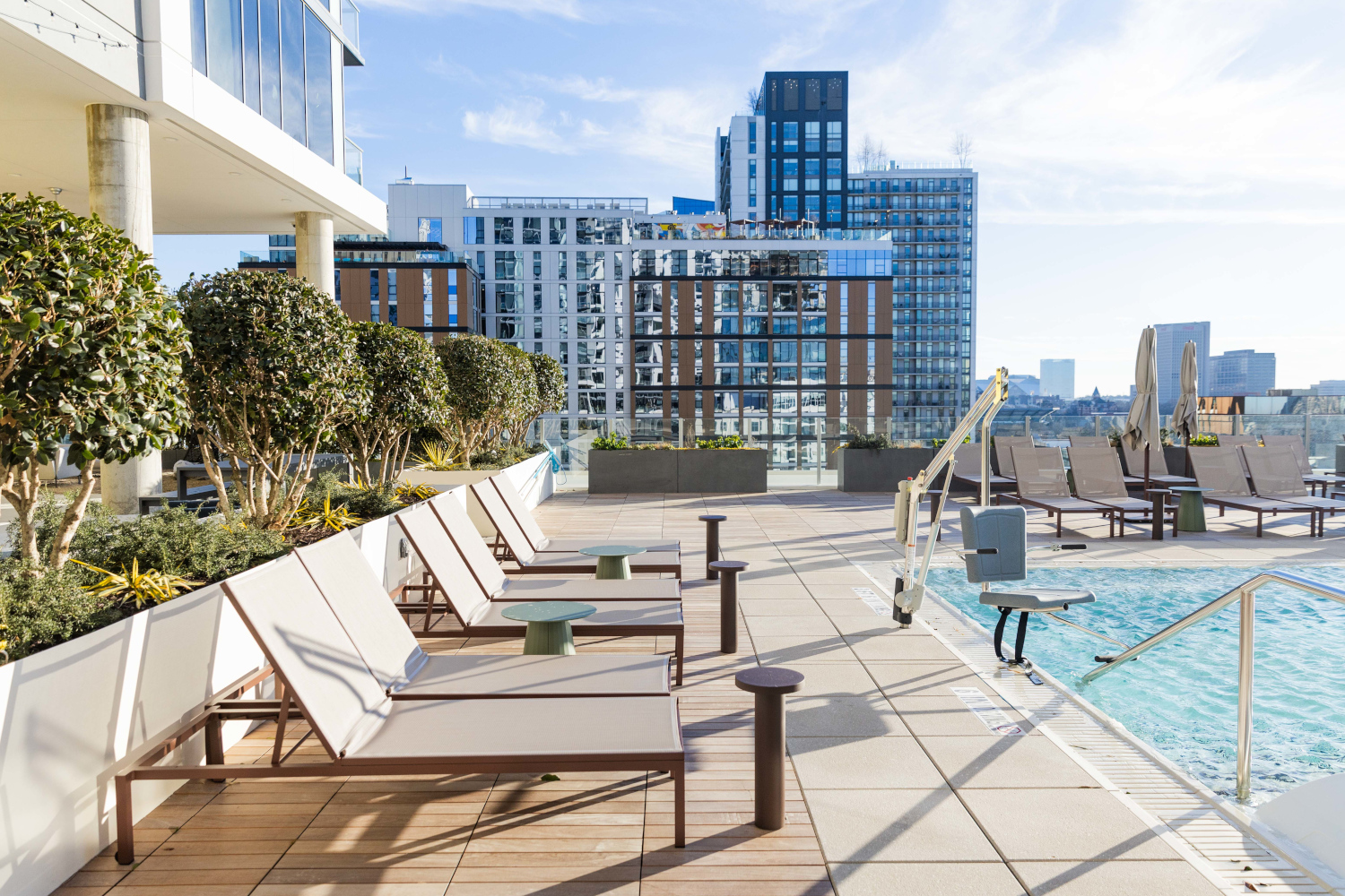 Sora at Spring Quarter : Pool Deck	