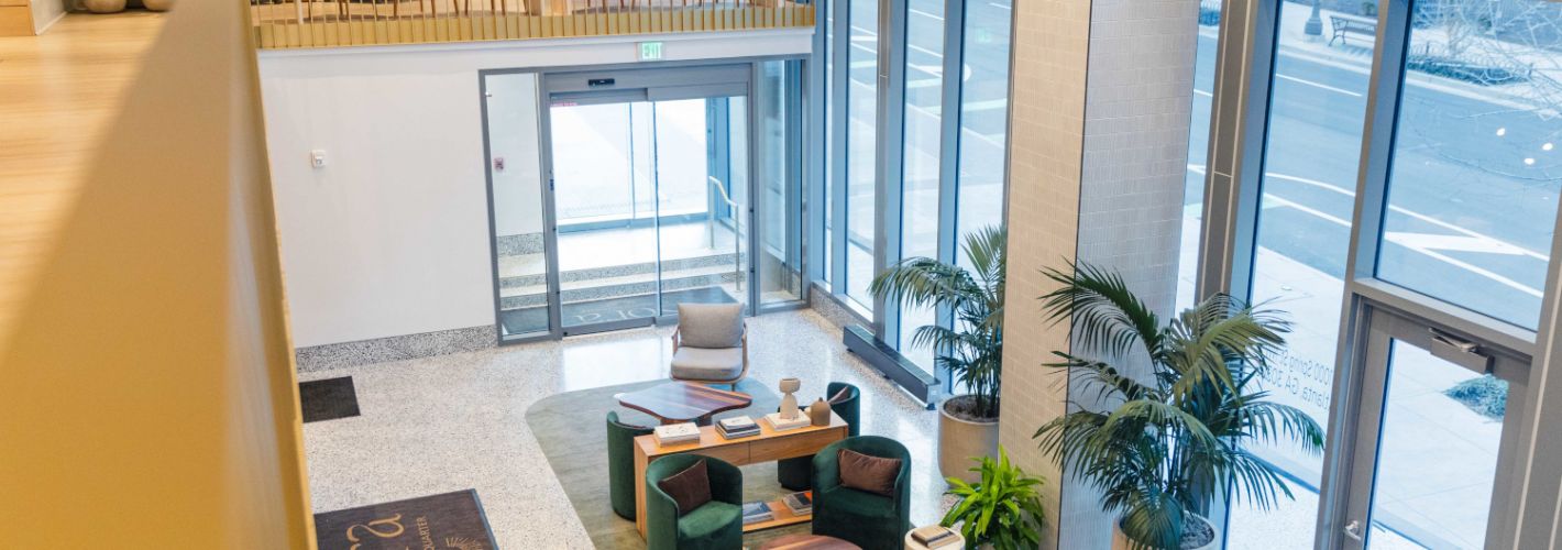 Sora at Spring Quarter : Lobby	
