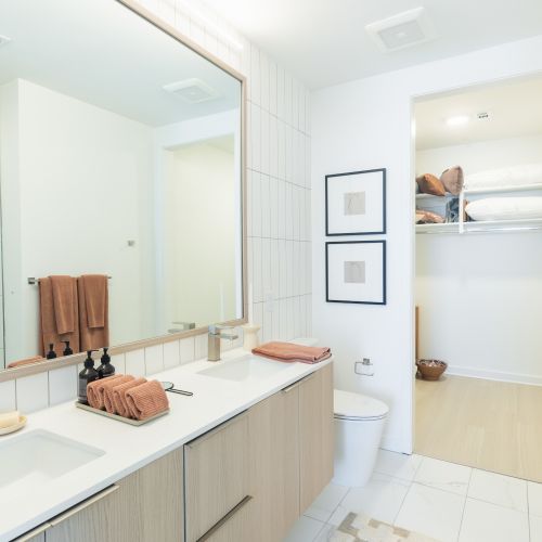 2 Bedroom Floor Plan - Bathroom	