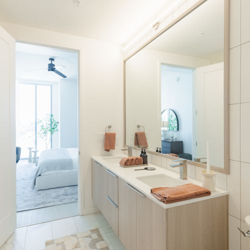 2 Bedroom Floor Plan - Bathroom	