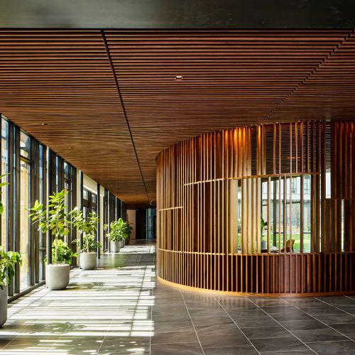 Sun soaked lobby space invites you home	