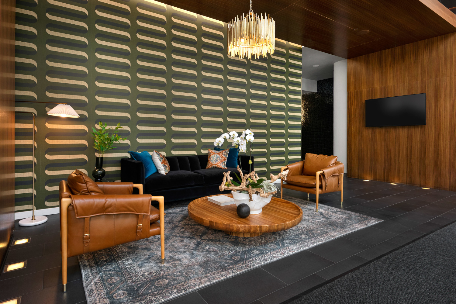 Env Chicago : Our residential lobby greets you with elegant ambiance, where every detail says 'welcome home.' 	