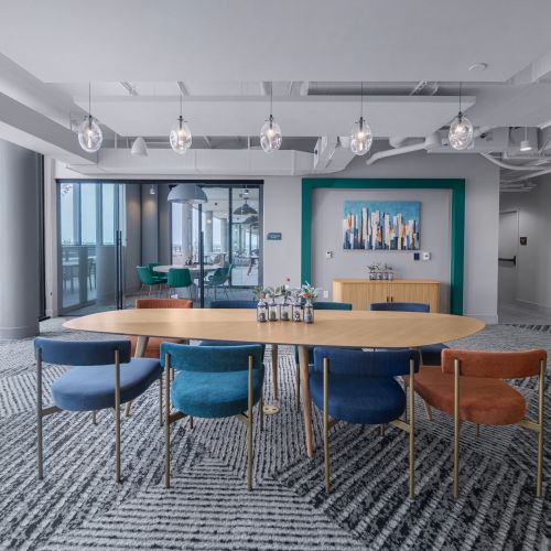 Our expansive rooftop offers relaxation with an idllyic cityscape as your backdrop.