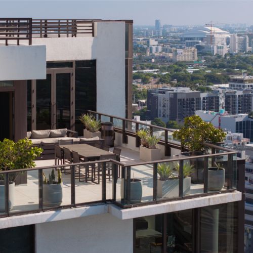 Rooftop skygarden lounge	