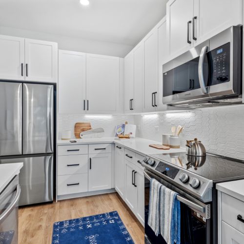 NOVEL Beach Park model apartment kitchen