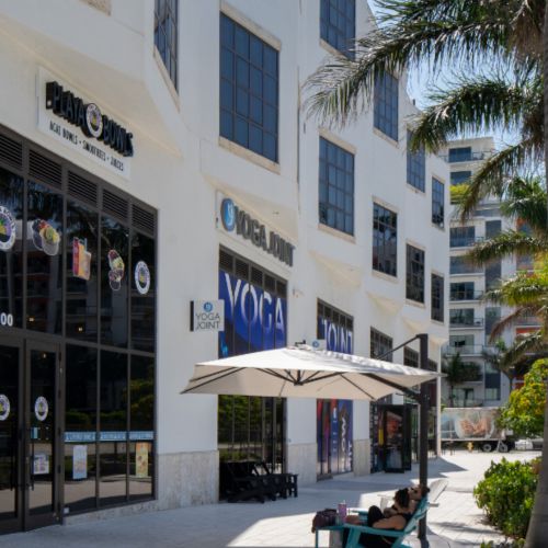 South on-site retail	