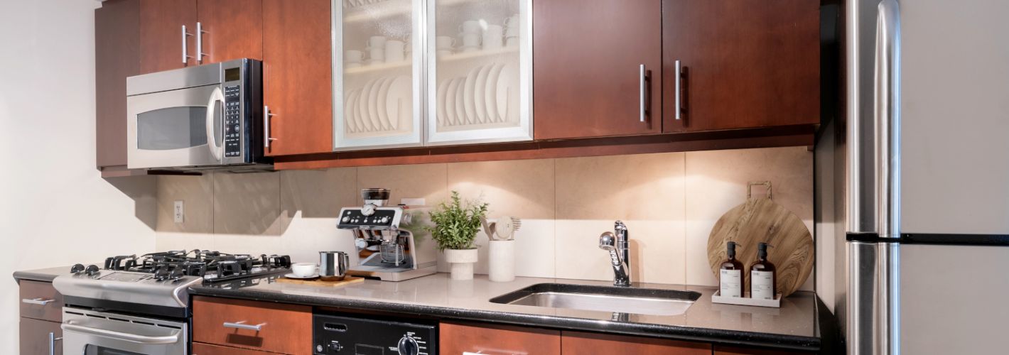 565 Penn Residences : Ample kitchen cabinetry for all of your storage needs	