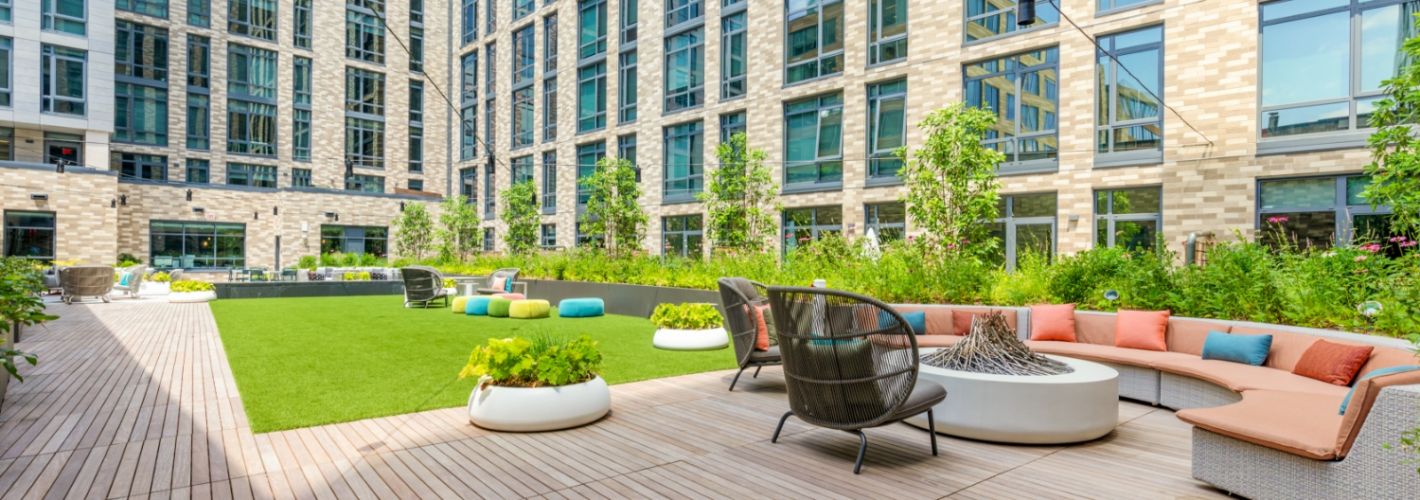 The Westerly : The courtyard has everything for a great day outdoors