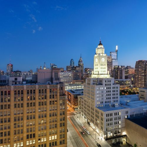 Philadelpia skyline at dusk	