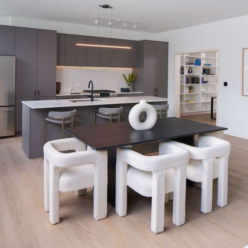 Spacious townhome apartments	