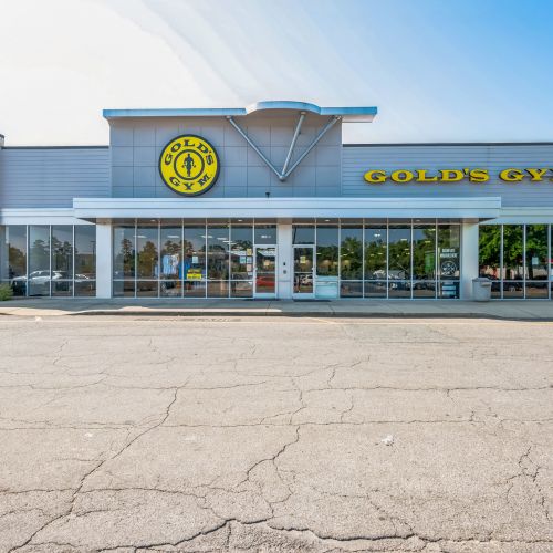 Fitness enthusiasts have plenty of gym options nearby.	