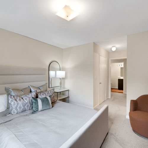 Woodbridge Station bedroom