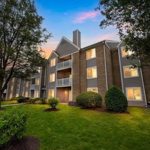 Woodbridge Station exterior apartments