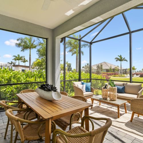 Patio and covered lanais