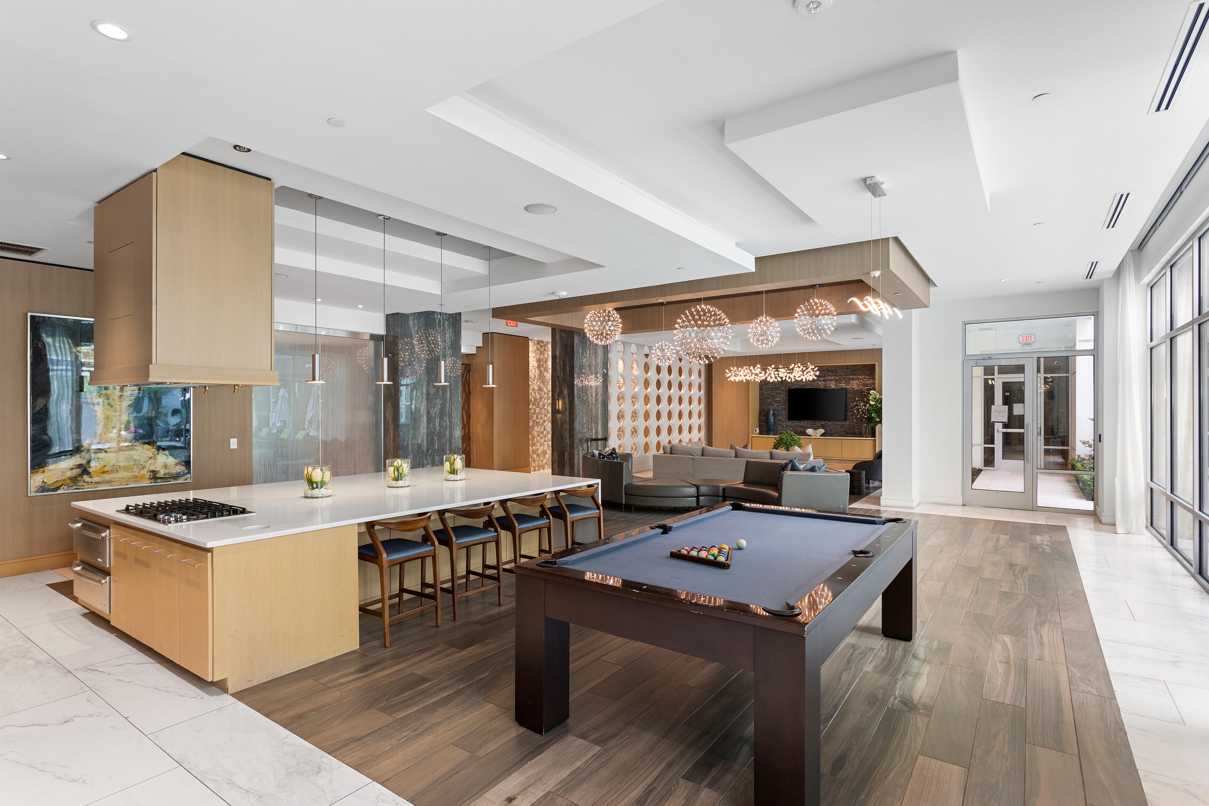 Cirro King of Prussia : Pool Table