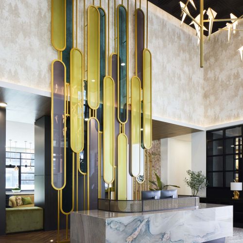 Reynard-Luxury-Reception-Desk-in-Washington-D.C.-Metro	