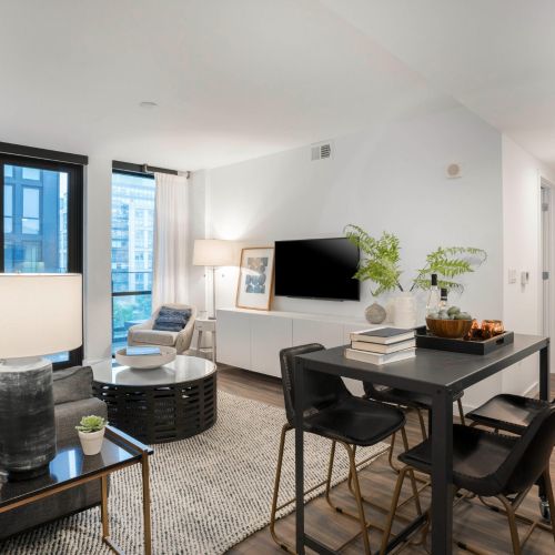 Kitchen and dining table 