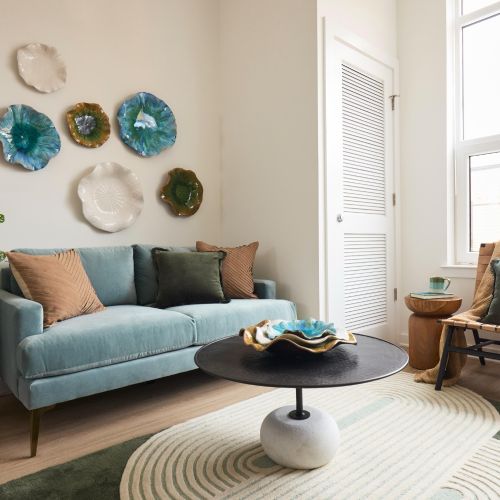 Wide open spaces so you can decorate your home the way you like.