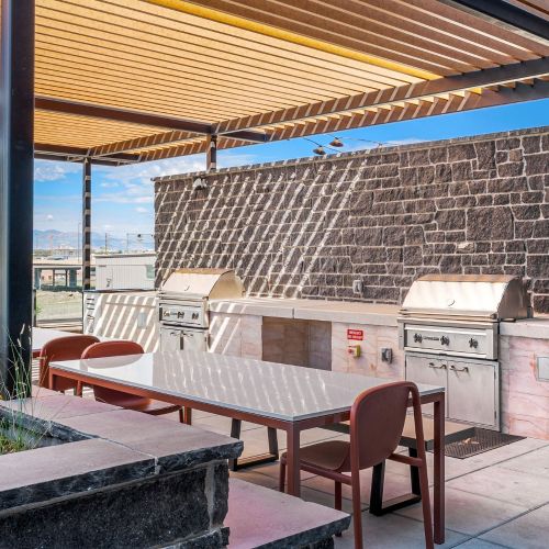 Outdoor lounge grills